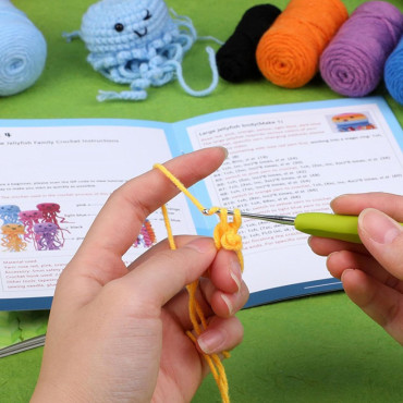 Zestaw do szydełkowania DIY – Kolorowe Meduzy - produkt 5