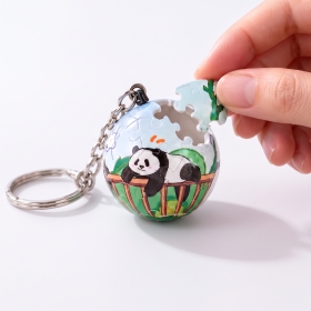 Brelok-układanka 3D Panda Wspinaczka – brelok do kluczy z pandą