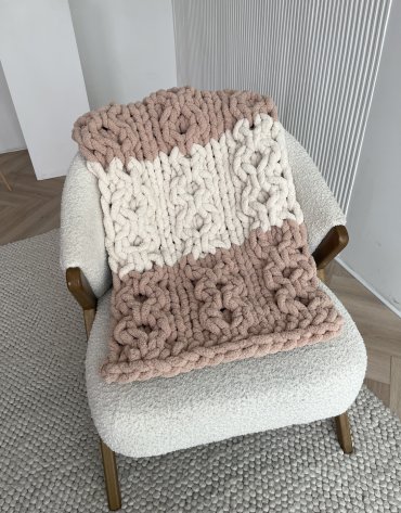 Włóczka chenille standard kolor nr 19 - 230g – Inspiracja nr. 5 Włóczka chenille standard kolor nr 19 - 230g – Inspiracja nr. 5