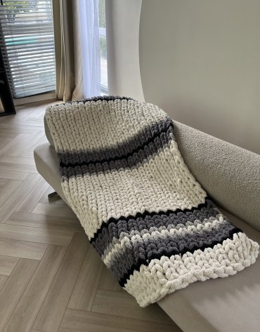 Włóczka chenille standard kolor nr 19 - 230g – Inspiracja nr. 7 Włóczka chenille standard kolor nr 19 - 230g – Inspiracja nr. 7