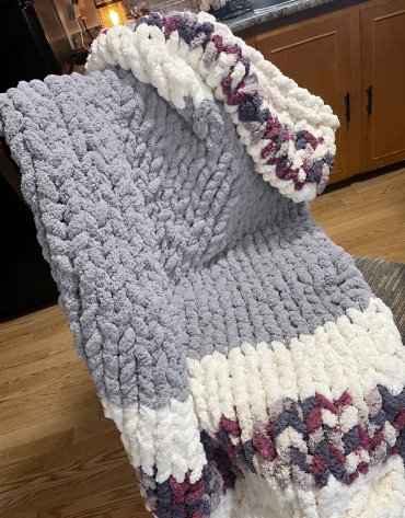 Włóczka chenille standard kolor nr 917 - 300g – Inspiracja nr. 1 Włóczka chenille standard kolor nr 917 - 300g – Inspiracja nr. 1