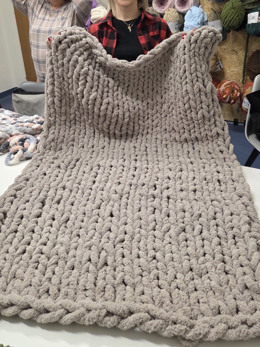 Włóczka chenille standard kolor nr 11 - 230g – Inspiracja nr. 3