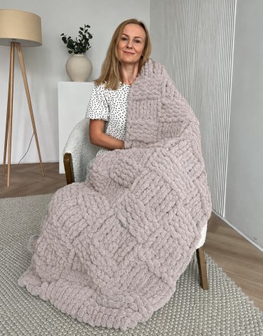 Włóczka chenille standard kolor nr 939 - 230g – Inspiracja nr. 2 Włóczka chenille standard kolor nr 939 - 230g – Inspiracja nr. 2
