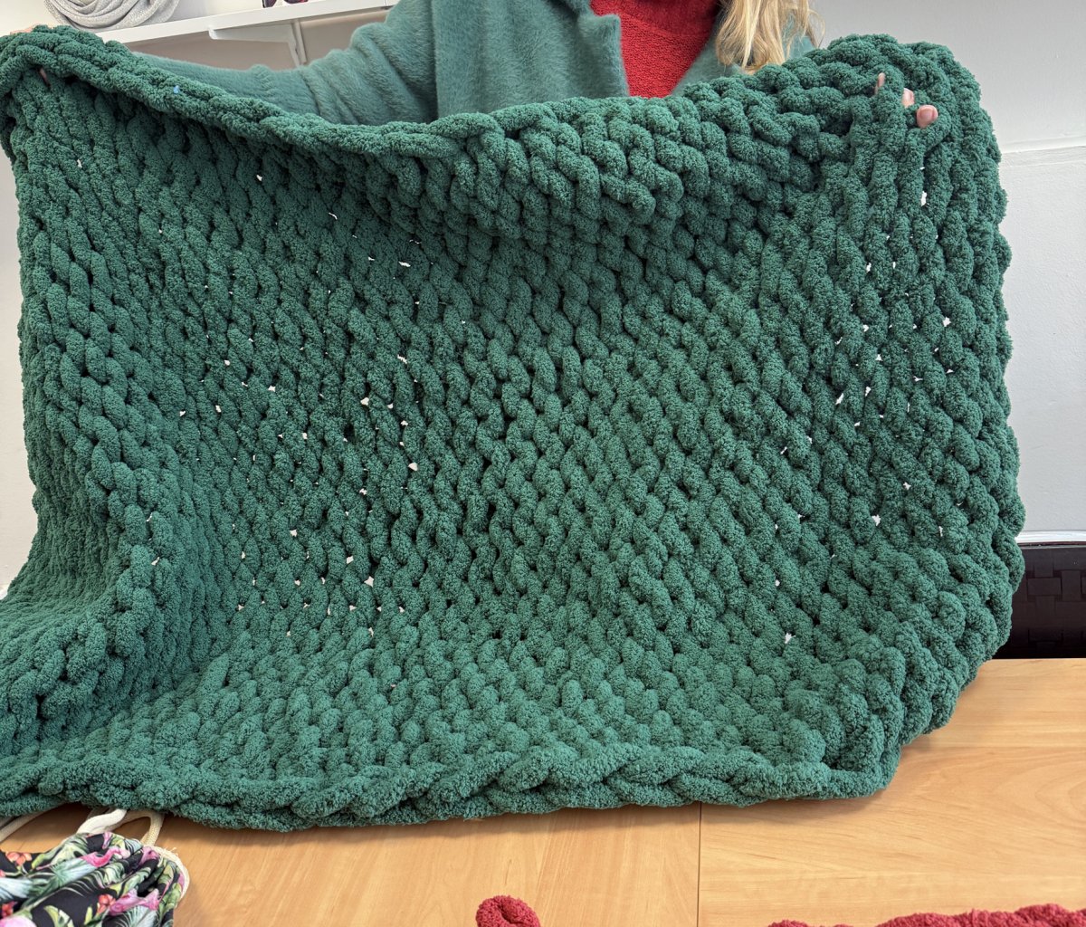 Włóczka chenille standard kolor nr 20 - 230g – Inspiracja nr. 2