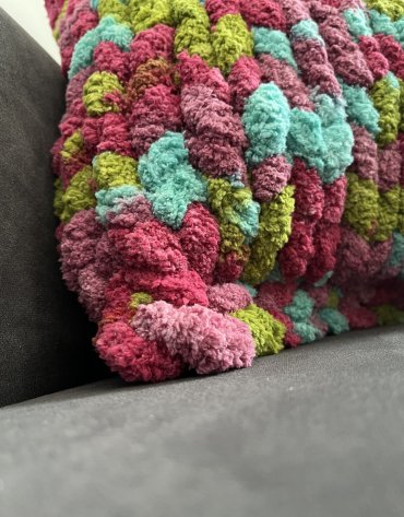 Włóczka chenille standard kolor nr 77 - 230g – Inspiracja nr. 4 Włóczka chenille standard kolor nr 77 - 230g – Inspiracja nr. 4