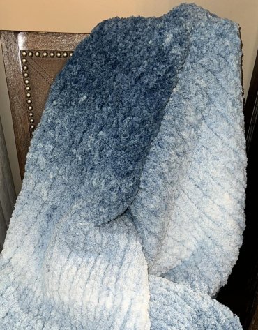 Włóczka chenille OMBRE kolor nr 67 - 600g – Inspiracja nr. 2 Włóczka chenille OMBRE kolor nr 67 - 600g – Inspiracja nr. 2