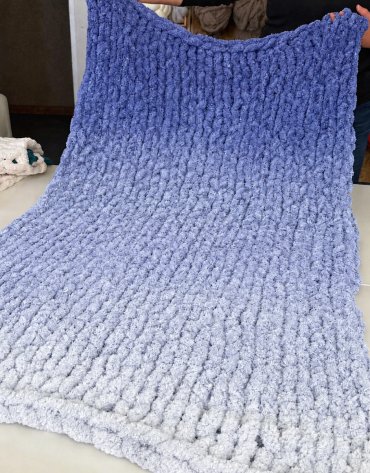 Włóczka chenille OMBRE kolor nr 752 - 600g – Inspiracja nr. 4 Włóczka chenille OMBRE kolor nr 752 - 600g – Inspiracja nr. 4