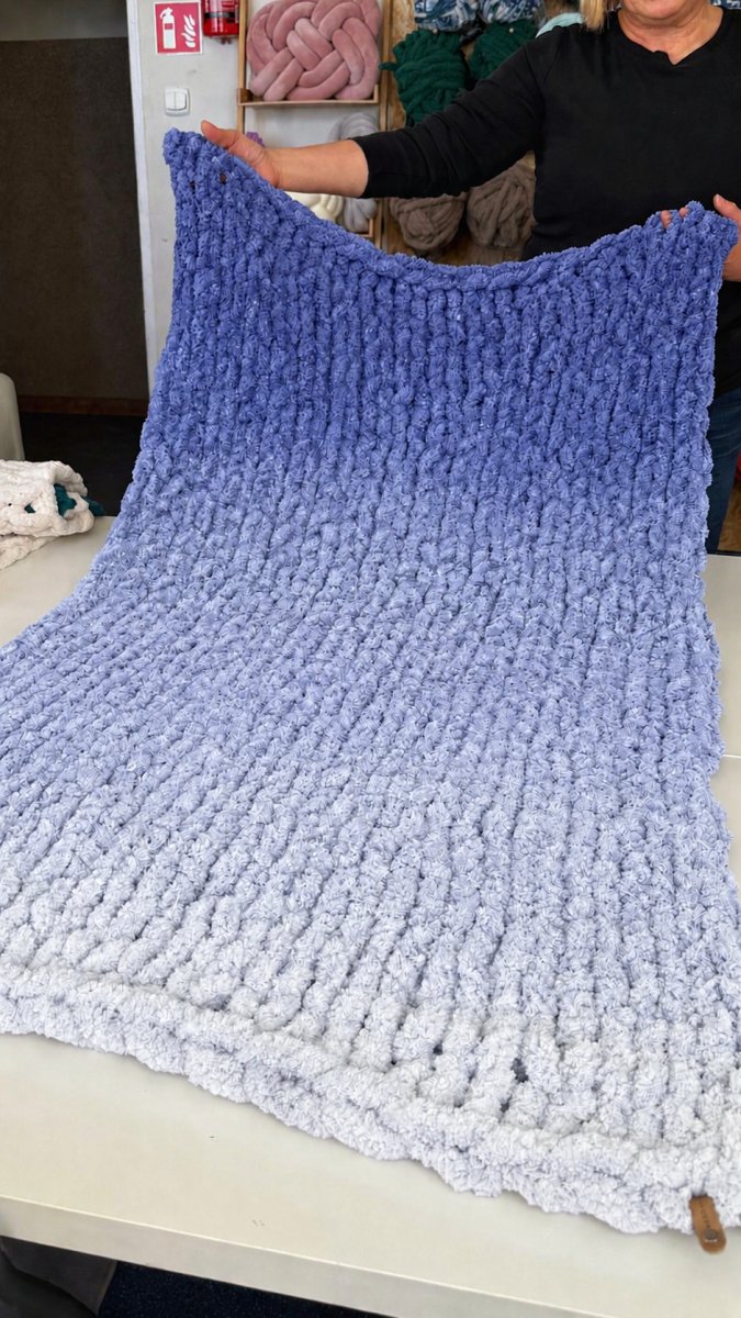 Włóczka chenille OMBRE kolor nr 752 - 600g – Inspiracja nr. 4