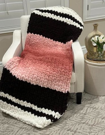 Włóczka chenille OMBRE kolor nr 70 - 600g – Inspiracja nr. 3 Włóczka chenille OMBRE kolor nr 70 - 600g – Inspiracja nr. 3