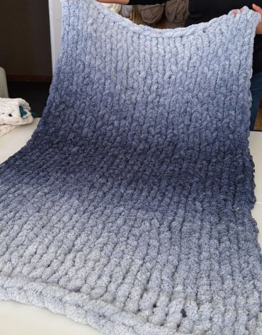 Włóczka chenille OMBRE kolor nr 71 - 600g – Inspiracja nr. 1 Włóczka chenille OMBRE kolor nr 71 - 600g – Inspiracja nr. 1