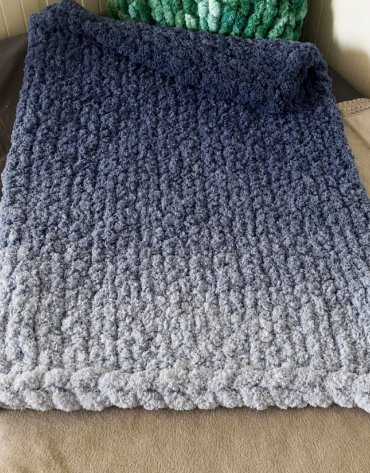 Włóczka chenille OMBRE kolor nr 71 - 600g – Inspiracja nr. 2 Włóczka chenille OMBRE kolor nr 71 - 600g – Inspiracja nr. 2