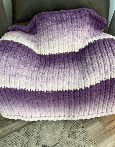 Włóczka chenille OMBRE kolor nr 72 - 600g – Inspiracja nr. 3 Włóczka chenille OMBRE kolor nr 72 - 600g – Inspiracja nr. 3