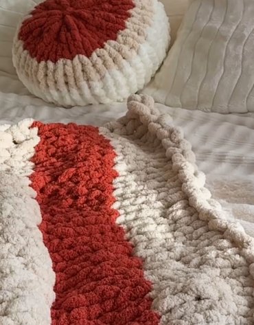 Włóczka chenille standard kolor nr 43 - 230g – Inspiracja nr. 2 Włóczka chenille standard kolor nr 43 - 230g – Inspiracja nr. 2