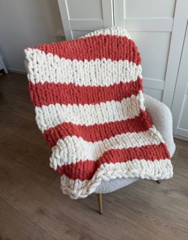 Włóczka chenille standard kolor nr 43 - 230g – Inspiracja nr. 3 Włóczka chenille standard kolor nr 43 - 230g – Inspiracja nr. 3