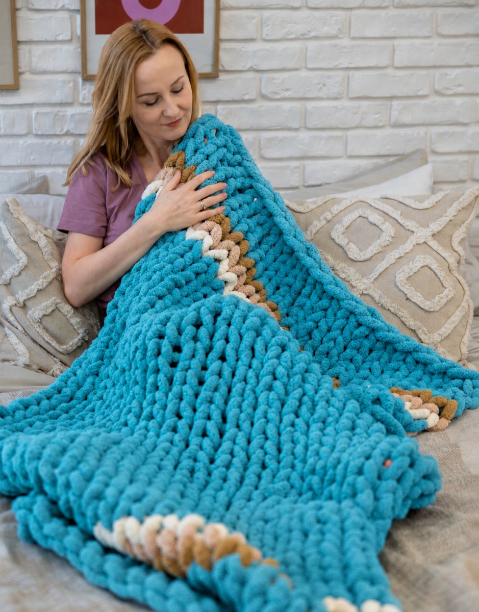 Włóczka chenille standard kolor nr 83 - 230g – Inspiracja nr. 1