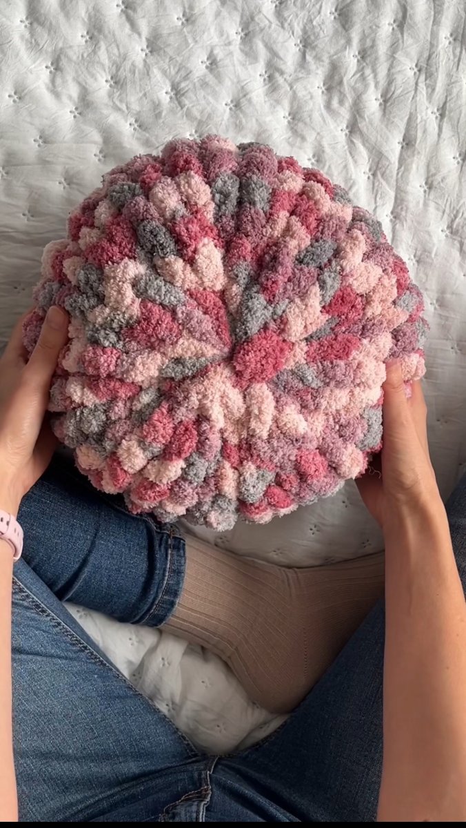 Poradnik: Okrągła poduszka 30 cm – Inspiracja nr. 1