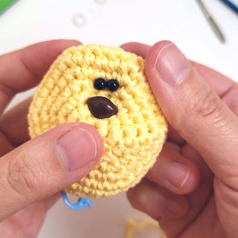 Safety noses for plush toys