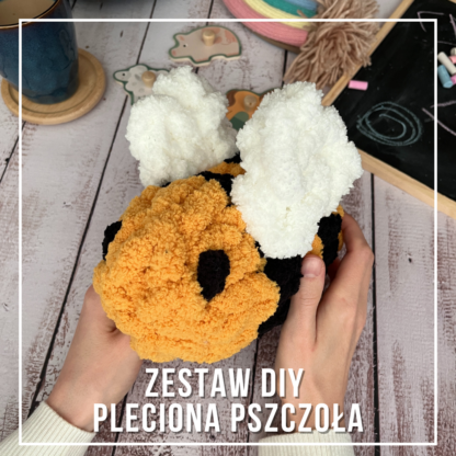 DIY zestaw na maskotkę pszczołę